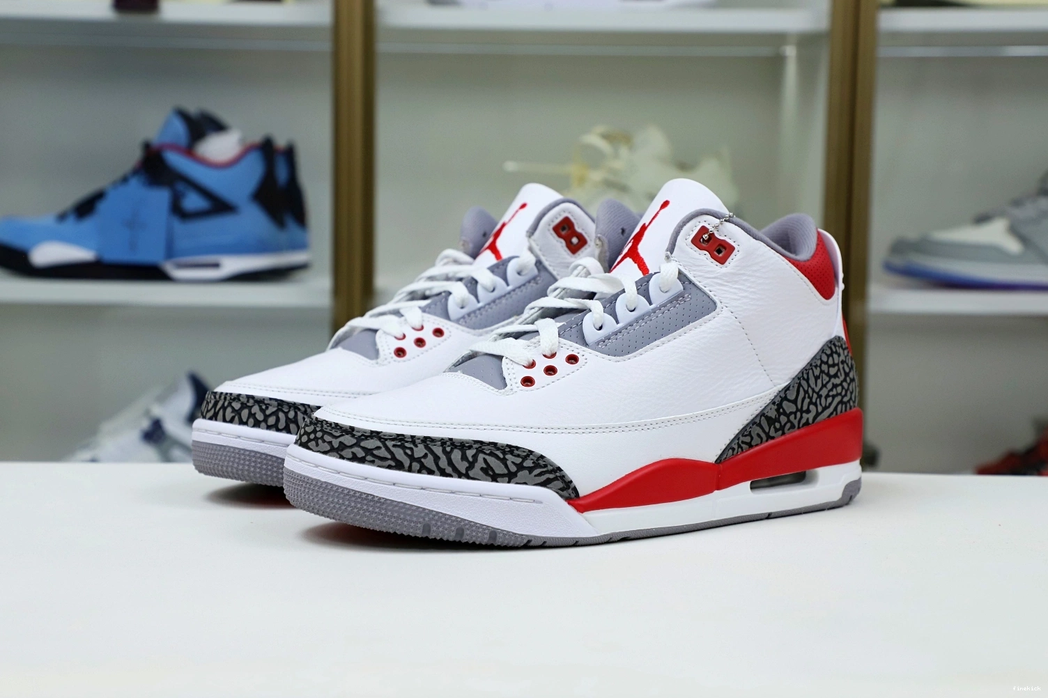 AIR 3RETRO